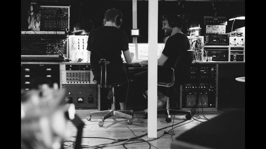 Sonidos-de-la-Naturaleza-con-Olafur-Arnalds-y-Nils-Frahm-Colaboracion-que-Conecta | Slow Radio